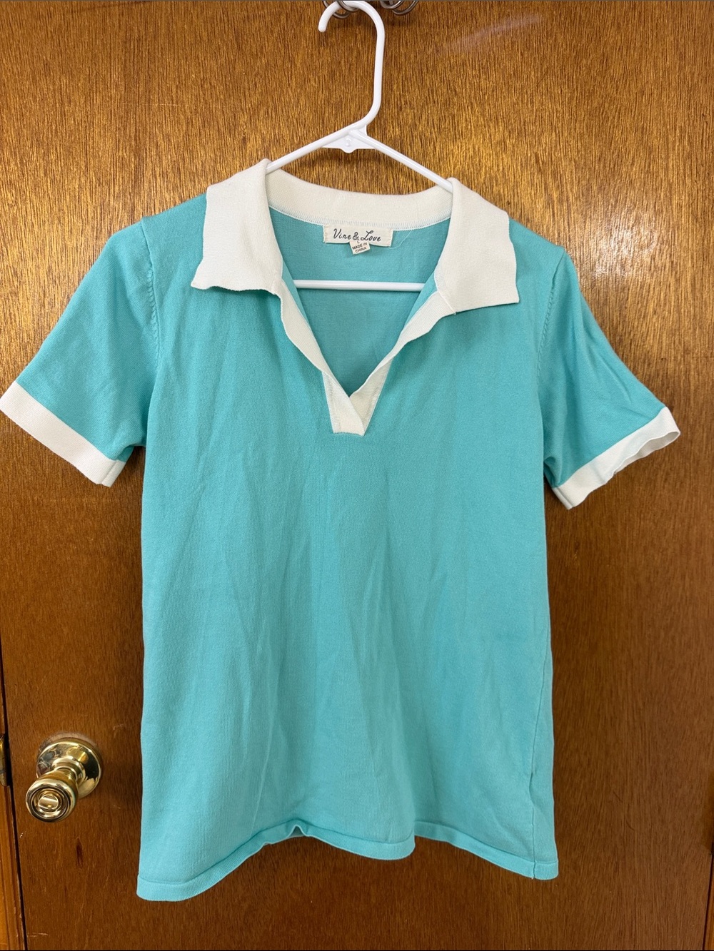 Vine & Love Men's Aqua Polo with White Collar & Cuffs